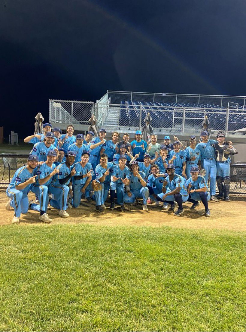 GREAT LAKE EAST CHAMPS!!