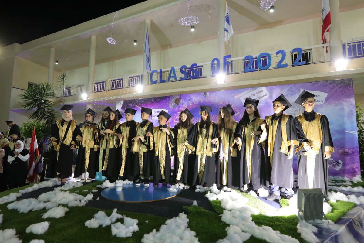 تزودوا بالحب والأمل ودعوا أحلامكم تلامس النجوم لتصبح حقيقةً تنير سماء المستقبل… <a href="/makdawhaschool/">Makassed Dawha School</a>