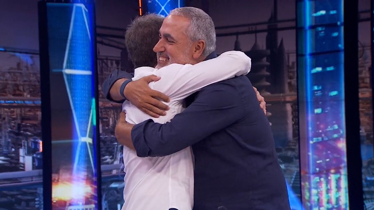Dos30TV's tweet photo. 🎂 @El_Hormiguero cumple 2500 programas liderando con un excelente 16.9% de share y 2.061.000 espectadores

🐜 #2500EH finaliza su 16º temporada rozando los cinco millones de contactos

¡Felicidades compañerxs de @7yaccion! ¡Por 2500 más! #QueVivaLaTele #Audiencias https://t.co/a3oJix04Mb