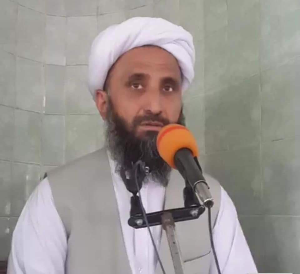 HNajafizada's tweet photo. مولوی عبدالقاهر بلخی در نشست علما خطاب به #طالبان: «جغرافیا را می‌توان با فدایی و موتر بمب تصرف کرد اما دل مردم را نمی‌توان.» https://t.co/sGiDriZL7m