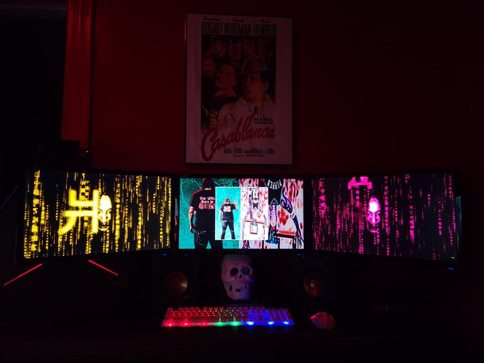 my setup so elegant https://t.co/nrEo9FJQ21