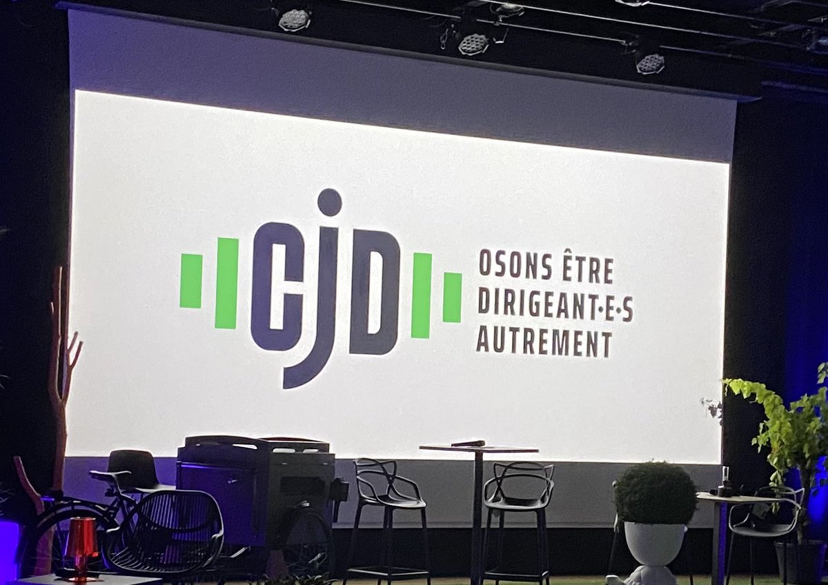 Polecmbloudeac's tweet image. Osez par le CJD . De beaux témoignages d entrepreneuses et entrepreneurs locaux. Sincérité, Audace avec en toile de fond le partage et l’entraide. Très beau moment de réflexion merci à l équipe du CJD.@CreditDd22 @CMBretagne