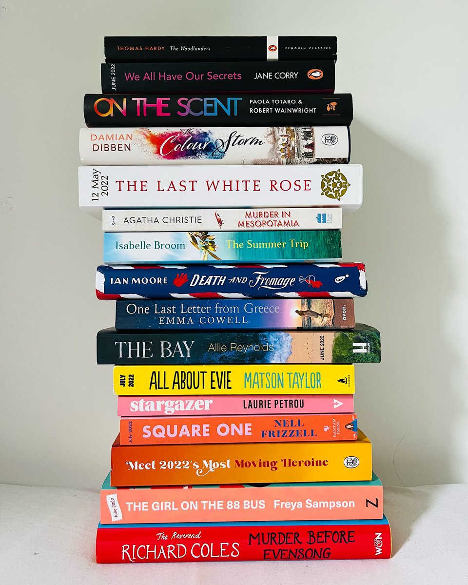 It’s July!! Here’s what I read in June, a bumper month thanks to a holiday and then Covid!

A LOT of #FiveStarReads here - see anything you like?

Head to insta for more ⬇️⬇️⬇️

instagram.com/p/CfdV8g5Igb7/…