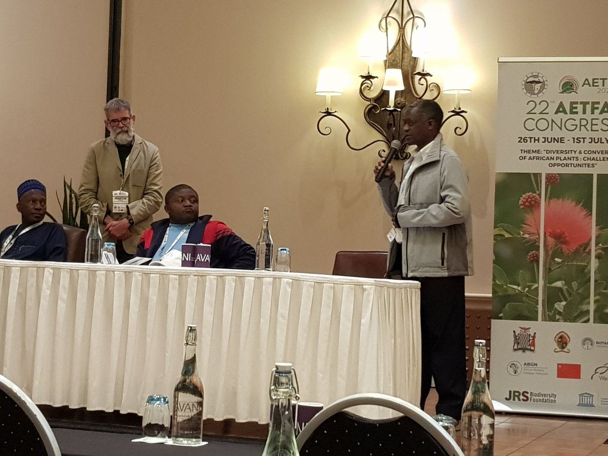 CharlotteCouch1's tweet photo. Plenary talk on #TIPAS by @DrMartinCheek, Sophie Richards and partners @HerbierGuinee, Mozambique, Uganda, Cameroon and Ethiopia. Looking at progress and next steps. #AETFAT @KewScience https://t.co/83lbRJY86W