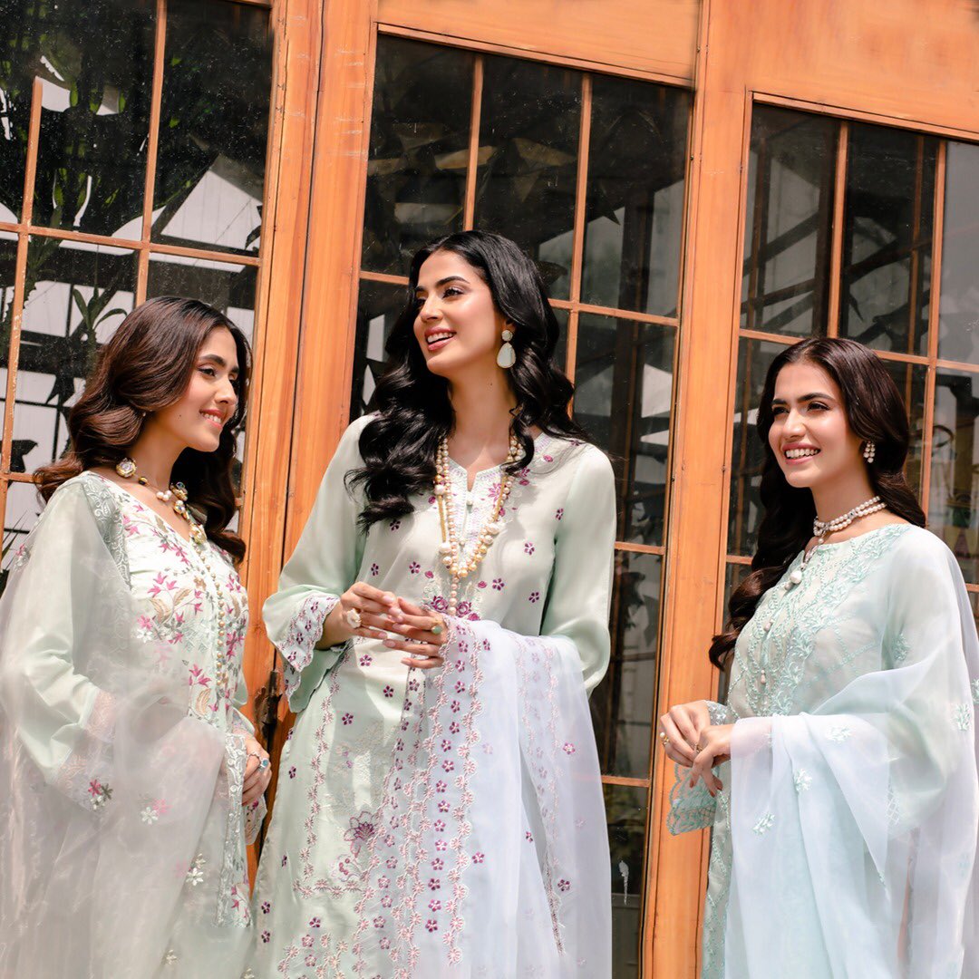 khas_usa's tweet photo. Eid Chapter!!!
Mark your calender with the goose bumps and striking notes of pret collection "KHAS KE SANG" by KHAS.
#khasusa #khascanada #us #canada
#pakistanisuits
#asianwear #pakistaniboutiques
#fashion2022❤️
#lawndress
#pakistanisuits #new #eidcollection #eidoutfit https://t.co/etNtMkJ9oC