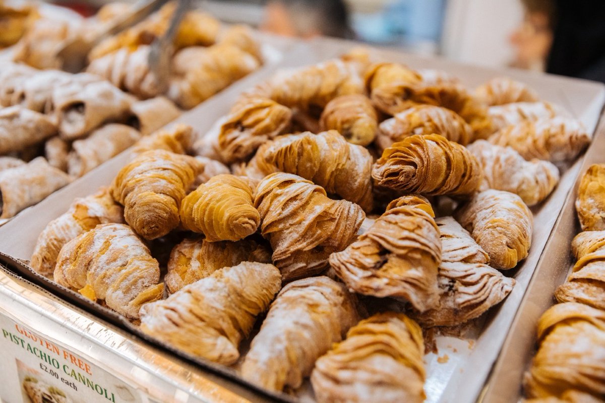 Heading to Wimbledon this weekend? Why not pop by <a href="/GalliardHomes/">Galliard Homes</a> and <a href="/aceevents_ltd/">Ace Events Ltd</a> Food &amp; Craft Market on your way! 🎾

🗓️ Saturday 2nd July 2022
🕙 10am - 5pm
📍 Greyhound Parade, Wimbledon, SW17 0NR 

Meet food &amp; drink producers, as well as the wider Wimbledon community! ☕