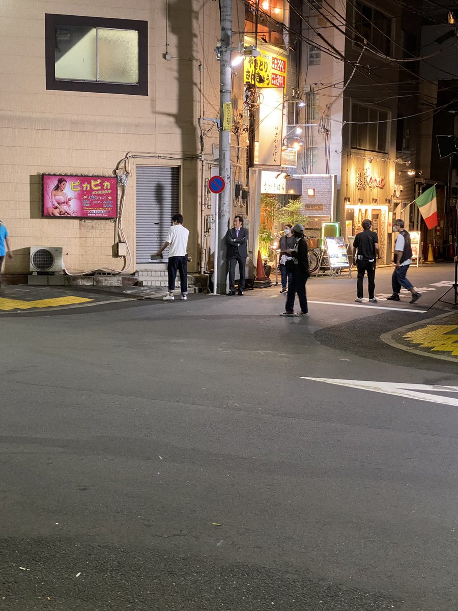 DONPY_Earth's tweet photo. 店の前に居たけどこの人だれでしたっけ？

#錦糸町 https://t.co/vneYuuskaU