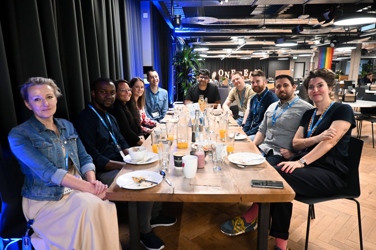 ☘️ A breakfast to remember! 🇮🇪 The chance to share breakfast with our awesome CEO @paraga and a group of diverse Tweeps with brilliant backgrounds. (And nobody spilled food on themselves which was the main KPI). #LoveWhereYouWork