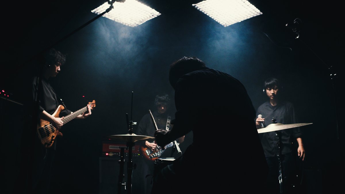 live_on_octo's tweet photo. ユウレカのocto.livevideoを公開しました。
「desoperire」「Numa」「OilGang」「AntiBody」「penemuan」の５曲を収録。
https://t.co/QqVpGTWXOm
#ユウレカ @YurekaTokushima https://t.co/TtNsaYZSdX