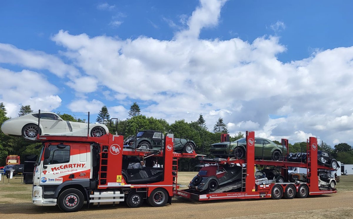 PMcCarthyLtd's tweet photo. We had the honour of moving a load of beautiful vehicles for @KrazyHorse5 to the @norfolkshow this week!
#PMcCarthyLtd #KrazyHorse #RoyalNorfolkShow2022 #DAFTrucks #TransporterEngineering https://t.co/og8l05gzx4