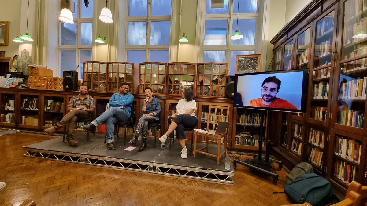 GINindianUK's tweet photo. Interesting &amp; inspiring conversation with Cross Borders Queers Project team @CBQdesi @BishopsgateInst highlighting the importance of documentating the desi #LGBTQ experience. 
With @churnjeet @RKDasgupta @djritu1 @somakwa_hist
We need people to engage with this important project. https://t.co/WY7b81QMds