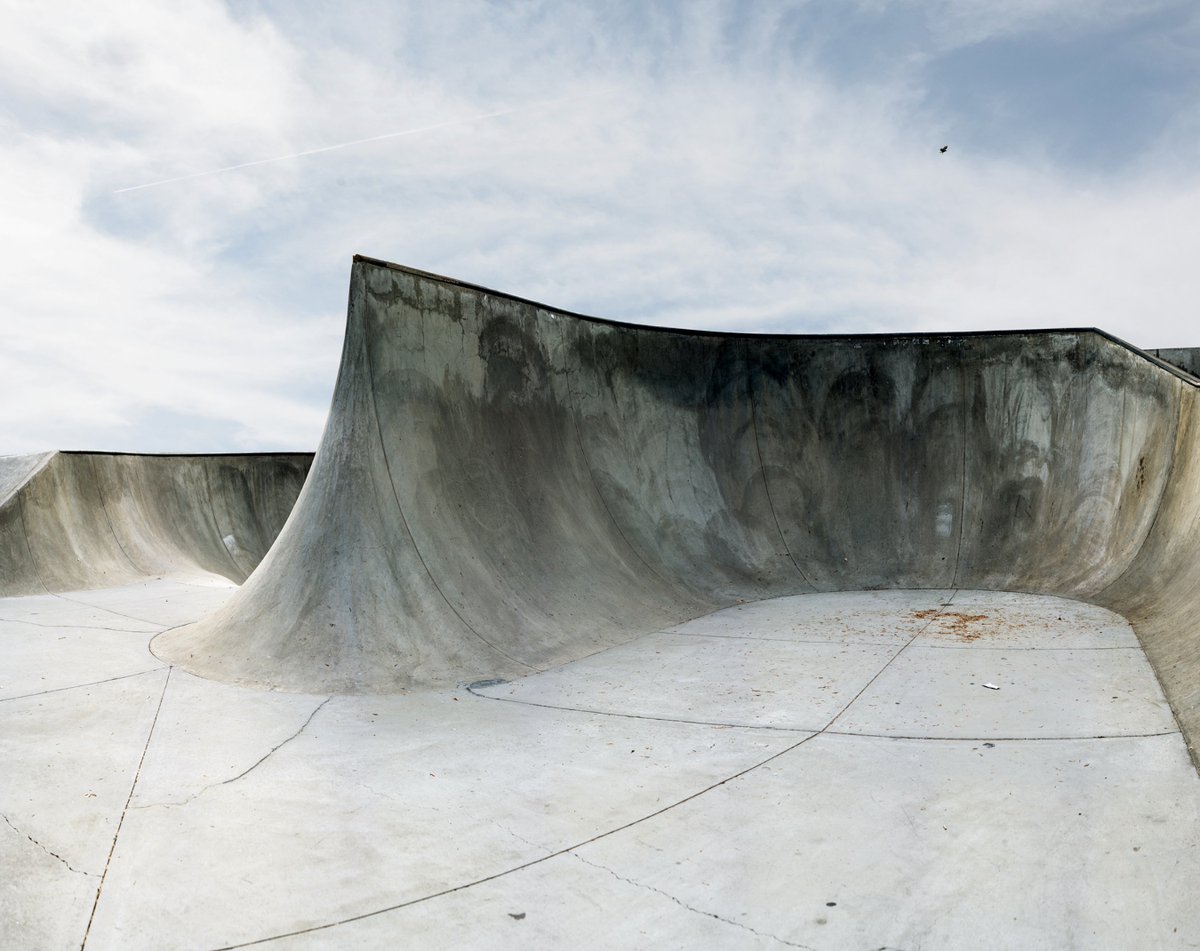 presentcorrect's tweet image. The sculptural concrete of skate parks, full series here: amirzaki.net/galleries/%e2%…

via @itspeteski