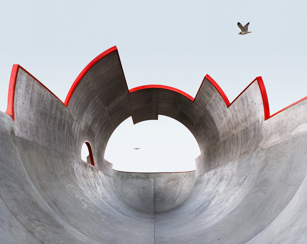 presentcorrect's tweet image. The sculptural concrete of skate parks, full series here: amirzaki.net/galleries/%e2%…

via @itspeteski