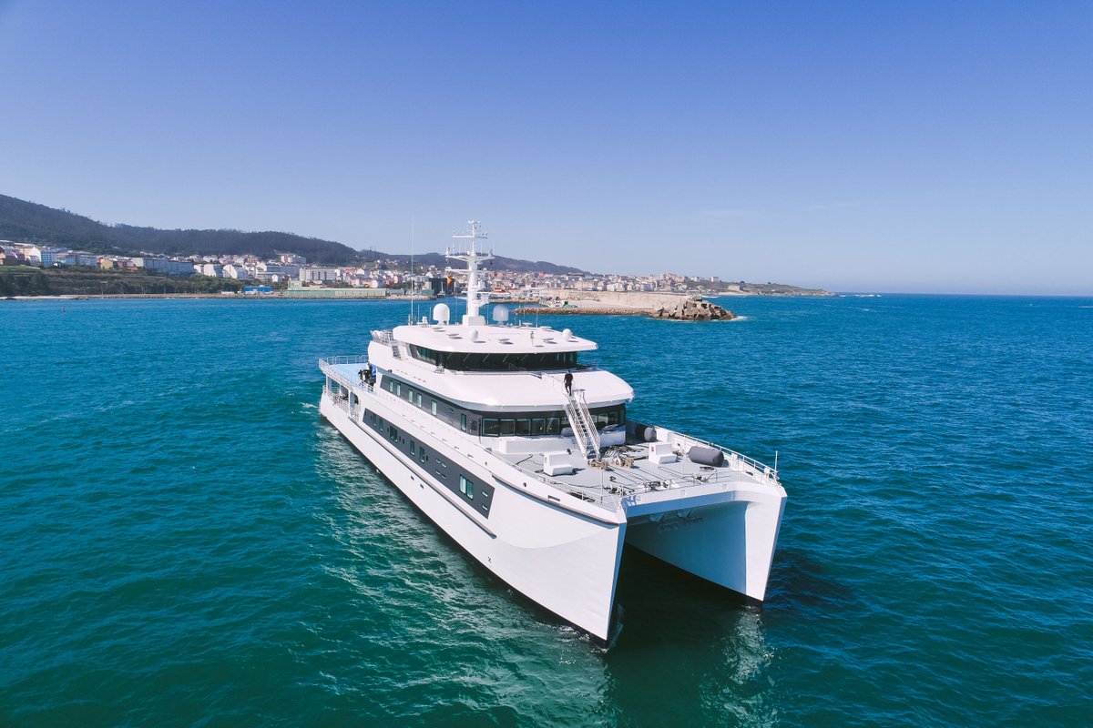 ShadowCatYachts's tweet photo. We hope your Friday is as beautiful as this shot of SHADOWCAT's Wayfinder. #megayacht #supportyacht #shadowvessel #shadowcat #shadowyacht #wayfinder #yachtwayfinder #luxurytourism https://t.co/JvlNEq3q6g