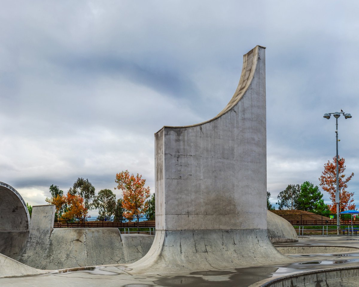 presentcorrect's tweet image. The sculptural concrete of skate parks, full series here: amirzaki.net/galleries/%e2%…

via @itspeteski