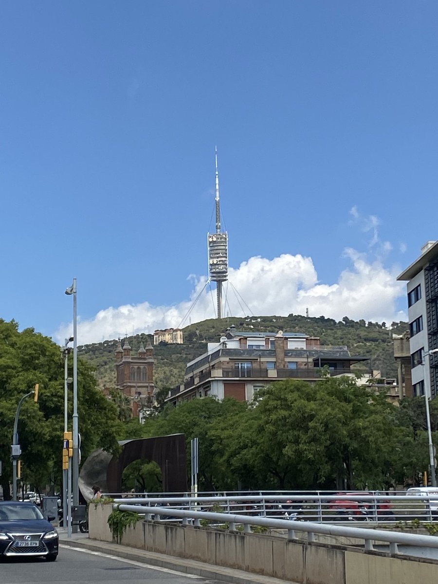 jmangialomini's tweet photo. Hoy @autentia por Barcelona para la #AOS2022 quien por la zona para los #catatonics de esta noche ??? https://t.co/3YURTSbOWb