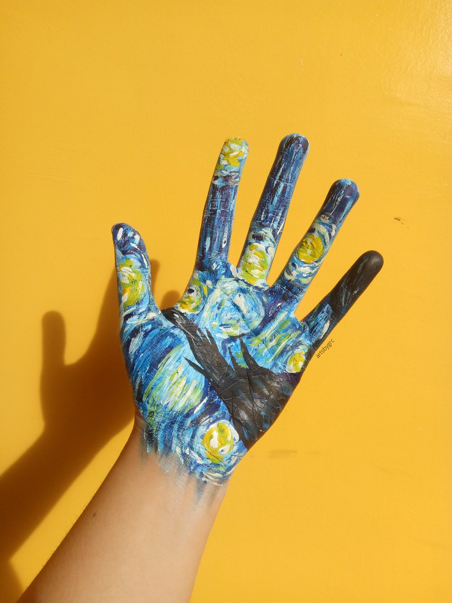 spcsihsartists's tweet photo. “What would life be if we had no courage to attempt anything?”
- Vincent Van Gogh

Look here and see two great works of art, both related to the universe. With one art work titled “Wander”, showcasing an astronaut as they float around the space with the stars. 1/3

#Binhiraya https://t.co/bdH6KCVDqz