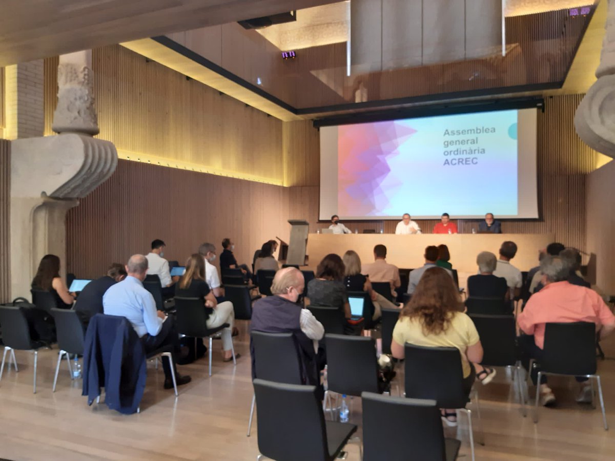 IRSantPau's tweet photo. Un plaer acollir les Assemblees @ACER_Recerca i #ACREC al Recinte Modernista @santpaubcn. Compartint iniciatives, present i perspectives de futur de la investigació 👇🏻 https://t.co/pEFWdKbrIg