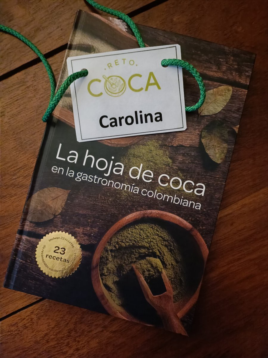 En el 2019, 19 cocineros colombianos nos reunimos en torno a #RetoCoca para crear un recetario de libre acceso, que los animara a incorporar harina de coca en sus casas. Hoy, estamos de vuelta.  Somos otros 35 cocineros, pasteleros, baristas, mixólogos, panaderos 👇