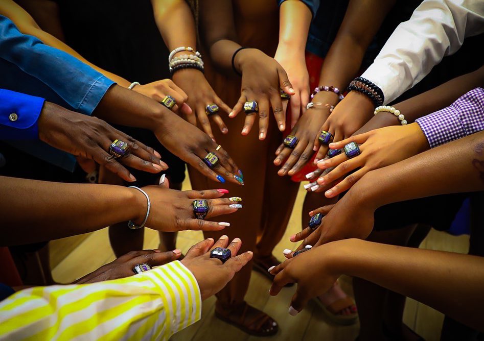 girls_legacy's tweet photo. Ring Ceremony 💍 #NationalChampions #USAPrep #LWay #BigRings 💜💛 https://t.co/QVvrxiGaFq