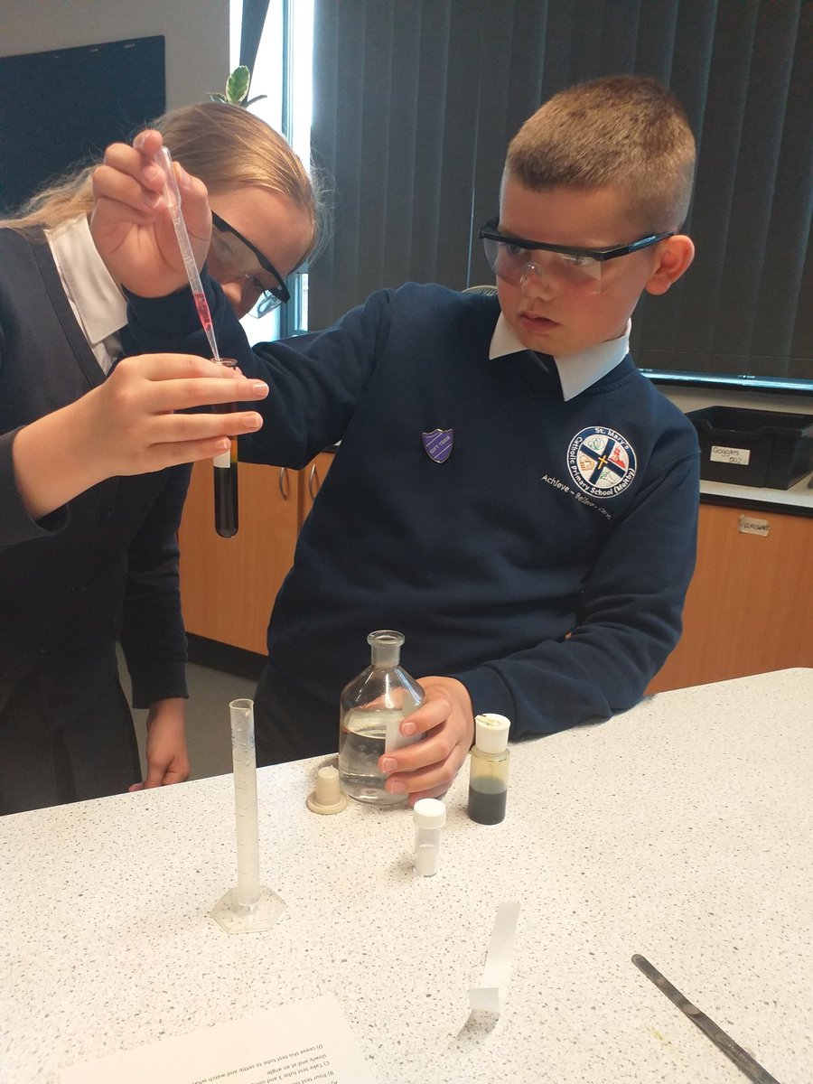 scienceatma's tweet photo. It's Rainbow Fizz day for Year 5 at Maltby Academy! @MaltbyAcademy https://t.co/MsvR7XK9r1