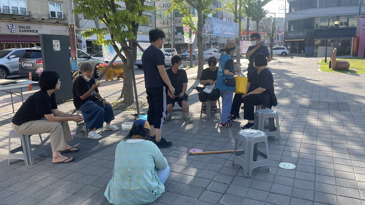 길 위의 신부 tweet media