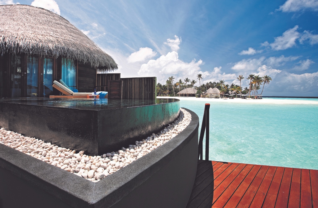 Constance Halaveli Maldives 
An oasis of timeless luxury.
premiermaldives.com

#ConstanceResorts #Constance #ConstanceMaldives #Halaveli #HalaveliMaldives #HalaveliResort #PremierDestinations #SummerTime #OverwaterVilla #Lagoon #SunBath #PlungePool #Premier #LuxuryVillas