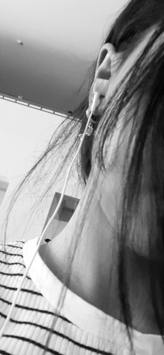 Beli, bu user ne ixtisas nede uni secimi ede bilir.Qerarsizliqlar......
Hansi unide oxuyursuz help eliyin mene plssss.  ( 1 ci qrup) #gdu #bdu #BMU #azmiu #atu