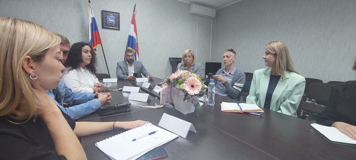 #ПроРайоны #ОбительМастеров

Вчера студенты архитектурного факультета СамГТУ презентовали свой проект благоустройства территории "Обитель мастеров" главе <a href="/promadm/">Promadm.samara</a> . Студенты получили подарки и много теплых отзывов.
Встреча прошла по инициативе <a href="/kovalaantonina/">Антонина Коваль</a>