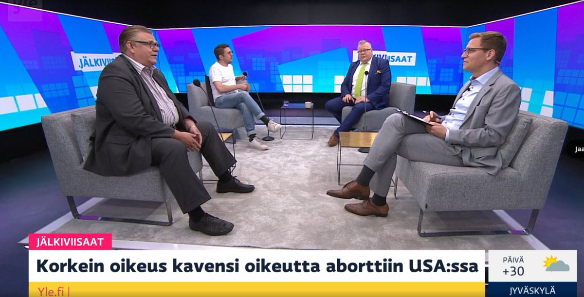 Jos maailmassa on yksi asia josta kannattaisi varmistaa, ettei keskustelussa ole koskaan pelkkää all male panelia, on se aborttioikeus. Miehiä puhumassa naisten kehollisesta itsemääräämisoikeudesta.

Miten tällaiseen ratkaisuun on voitu päätyä? 🤦‍♀️🤦‍♀️