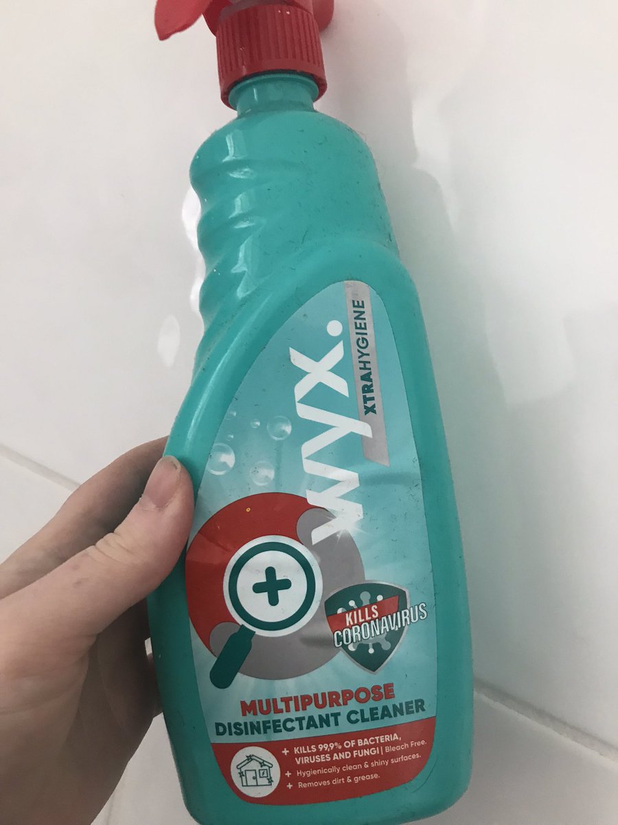 amzya88's tweet photo. @AldiUK please can we have this spray back it was the absolute best 🤞 https://t.co/jeJoS5j2sD