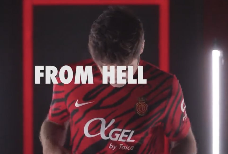 Out of context Tw Mallorca (@ooc_twmallorca) on Twitter photo 