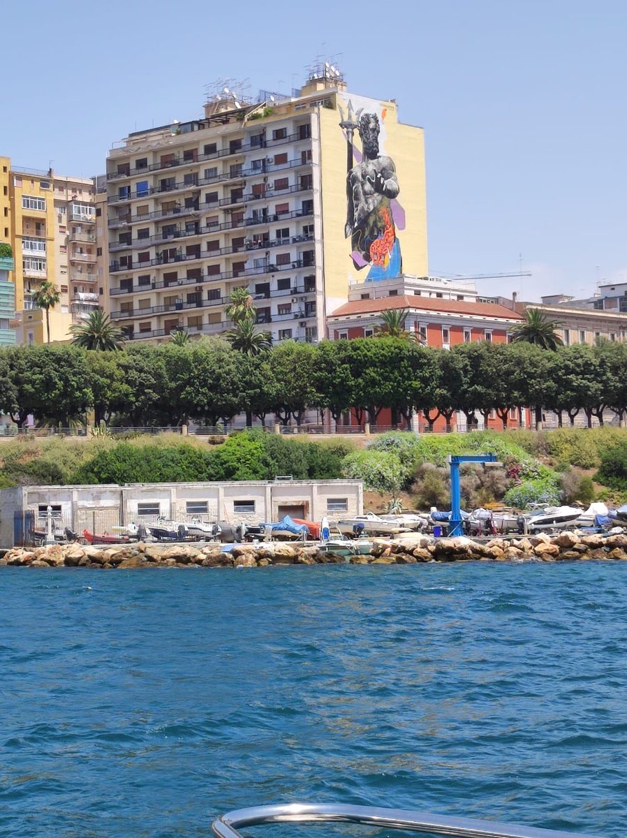 ConilSud's tweet photo. Taranto ci ha accolto con la sua bellezza, la sua unicità e i suoi contrasti. Ora il viaggio prosegue verso sud alla scoperta di altre esperienze di cambiamento vero sul territorio. Per saperne di più: https://t.co/j4WNWKykm7 #sullastessabarca #conilsud https://t.co/xnnYEfDl7k