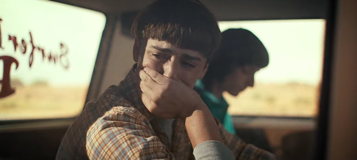 reblmoon's tweet photo. Will trying to come out this shit really broke me #StrangerThings4 https://t.co/AzyfDdJP3i