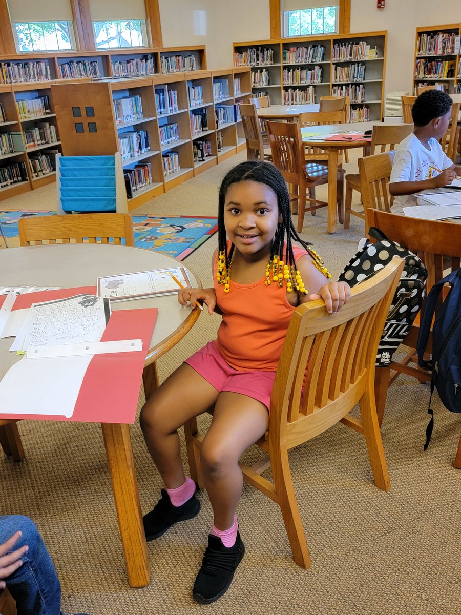Harlan_Elem's tweet photo. Harlan Summer Learning Academy is filled with learning and laughter! We are so excited to see our scholars smiling in the summertime!
#HarlanHawks #WatchMeSoar #BSDK5Kids #ProudToBeBSD #LaughterAndLearning #SummerLearningAcademy https://t.co/erBmOpUAlD
