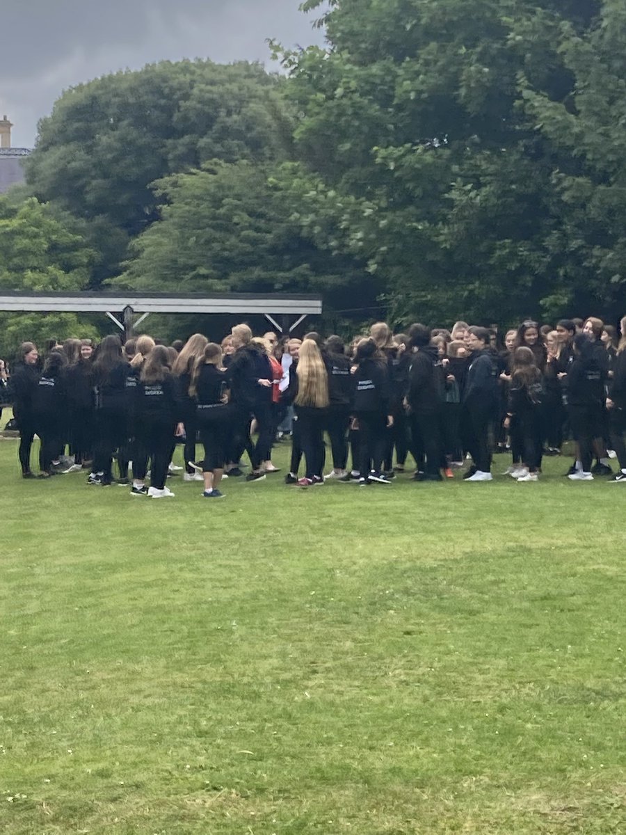 KSHSSA's tweet image. Meanwhile Years7-10 in Winnibrigg House are working together to prepare their Sports Day Hakka entry. #gettingcompetitive