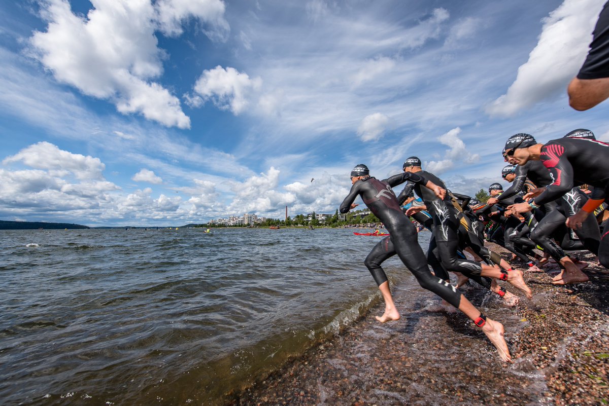 FinlandFCB's tweet photo. Race under the Midnight Sun! 🏊🚴🏃 
Ironman 70.3 Finland takes place in #Lahti region today. With a start time of 3:15 pm, the race features a special finish line under the midnight sun. ☀️ 

#IMFinland #IM703Finland #LahtiRegion #VisitLahti 
📷 @VisitLahti @ironmanfinland https://t.co/rjkDcJIwf5