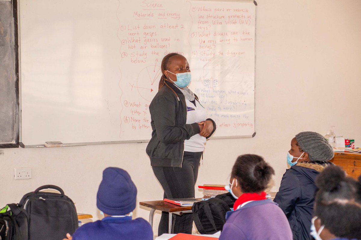 yessgirlszmb's tweet photo. Our YESS Alumnae Mwanja Rebecca Maimbo concluded her Back To My Roots Campaign under the theme: STOP EARLY MARRIAGES by visiting Eagles Nest Private School.
#stopearlymarriages
#yessgirlszambia
#norecno
#wagggs
#Zambia https://t.co/H7TsH0bFdE