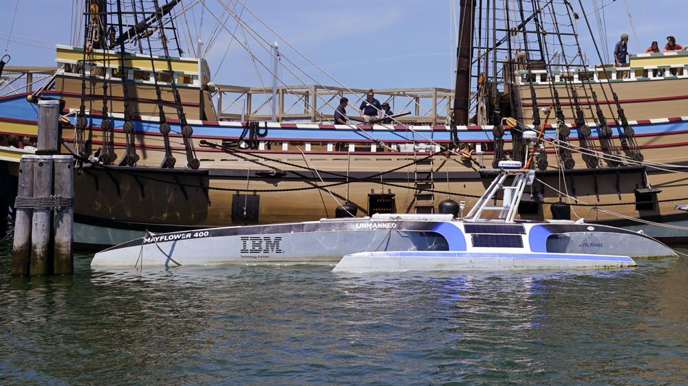 Check out this cool picture of old and new ships together, both representing stories of boldness and courage in front of the ocean, with the best of technology of their times! The future is now!!! <a href="/AI_Mayflower/">AI Captain - Mayflower Autonomous Ship</a> powered by #IBM #ODM ibm.biz/BdPrqn