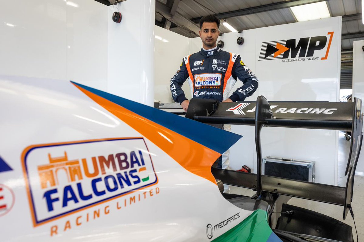 MumbaiFalcons's tweet photo. Catch @kmainiofficial sporting the #MumbaiFalcons Colours at the @FIAFormula3 @SilverstoneUK 
Here's wishing our falcon all the very best 💪🇮🇳 https://t.co/clswVYI8Xe