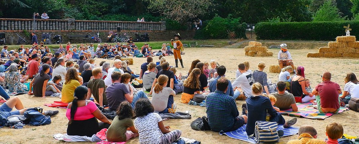 The countdown begins! Just 21 days until our spectacular #familytheatreshow in the #bowlinggreen #MayowPark! #THETALESOFBEATRIXPOTTER features many of your favourite characters in a 45 min show, suitable for all ages. Sat 23-Sun 31 July, 2pm & 3pm each day spontaneousproductions.co.uk/events/the-tal…