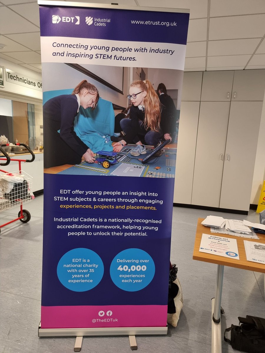 Senora_Adam5's tweet photo. @StBrigidsSch has landed in Liverpool. @TheEDTUK #icgoldproject #icbronzeproject #icchallenger https://t.co/JjBq0nzG5p