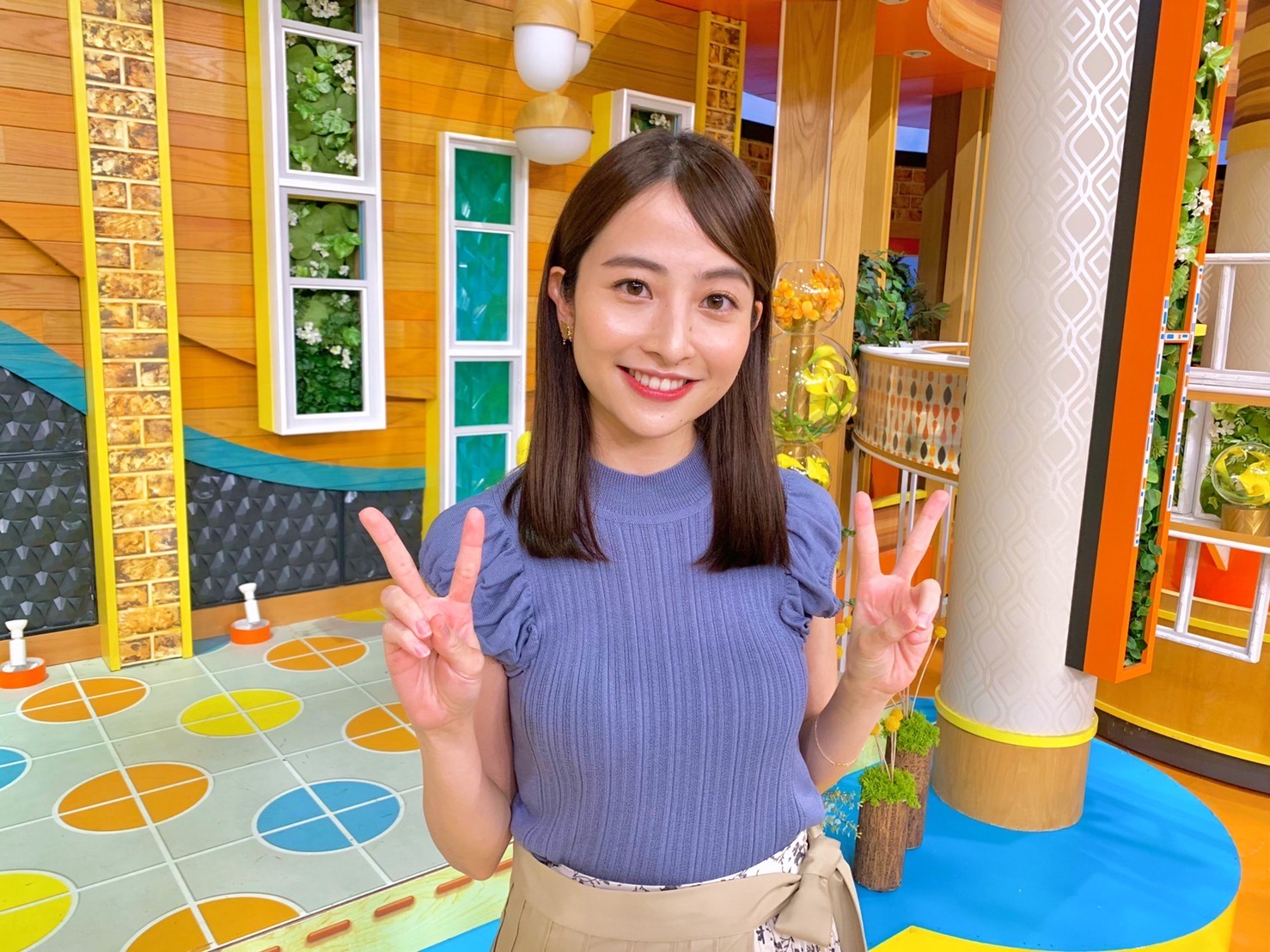 Tbsテレビ ひるおび 本日の日比アナのコーディネートはこちら 夏らしく涼しげな素材のスカート 今日から7月 22年もあと半分 毎日の暑さに負けず頑張っていきましょう 今週もご覧いただきありがとうございました 来週もぜひご覧