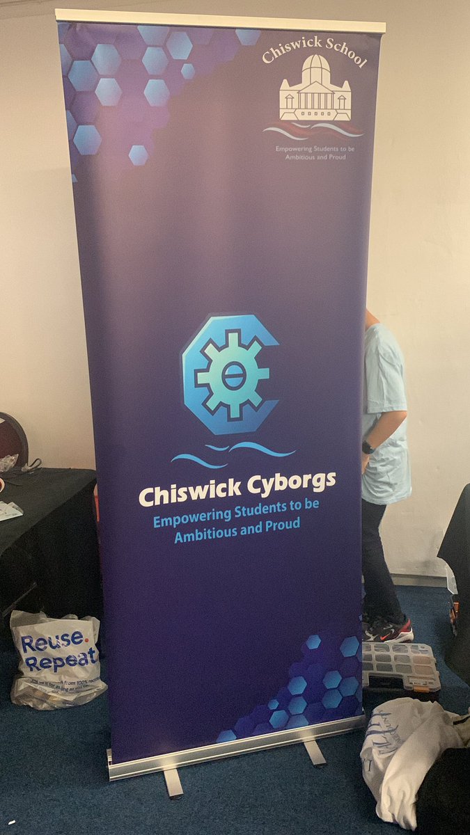 chiswick getting ready for the tournament😱😱‼️#chiswickschool #ftc2022 #tournament