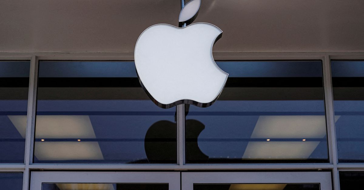 ReutersUS's tweet photo. Apple hikes Japan price of iPhone by nearly a fifth https://t.co/am5nBS5ZL5 https://t.co/ibk211fnnh