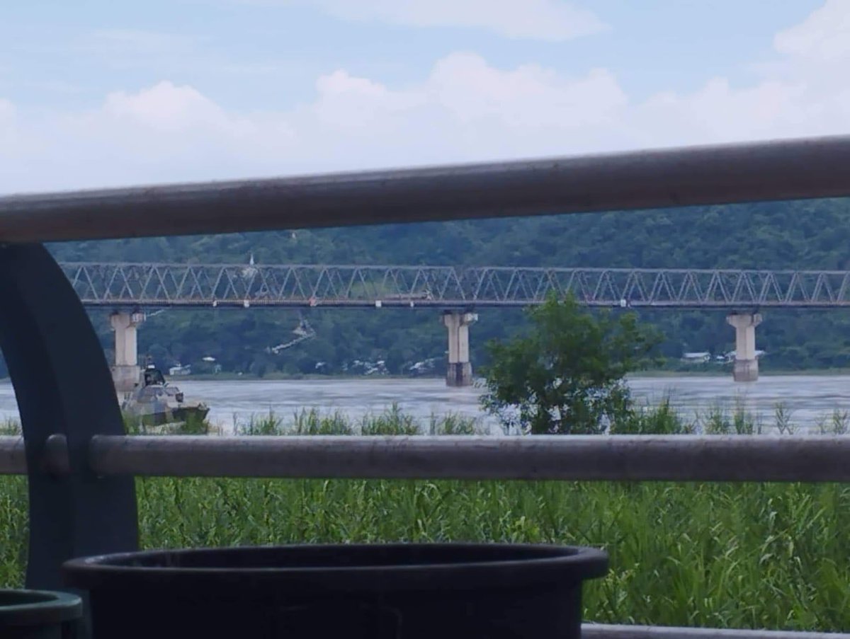 The warships of military armed forces were seen scudding along the Irrawaddy river across Pyay and Thayer townships yesterday, according to the locals. #2022July1Coup #WarCrimesOfJunta #WhatsHappeningInMyanmar