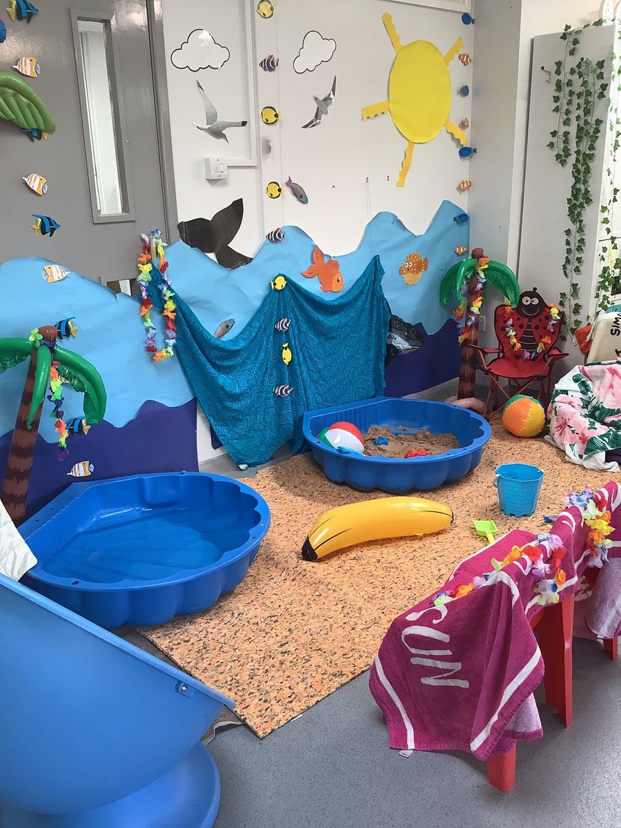 SSSJ_RISE's tweet photo. This week in preschool, the children have spent the day at the beach, they made ice-cream and bus tickets, made sandcastles and worked together to build a bus and ice-cream van, went fishing and much more. #itsholidaytime @Rise_MAT #flourishandsucceed https://t.co/9LuZzTIxIB