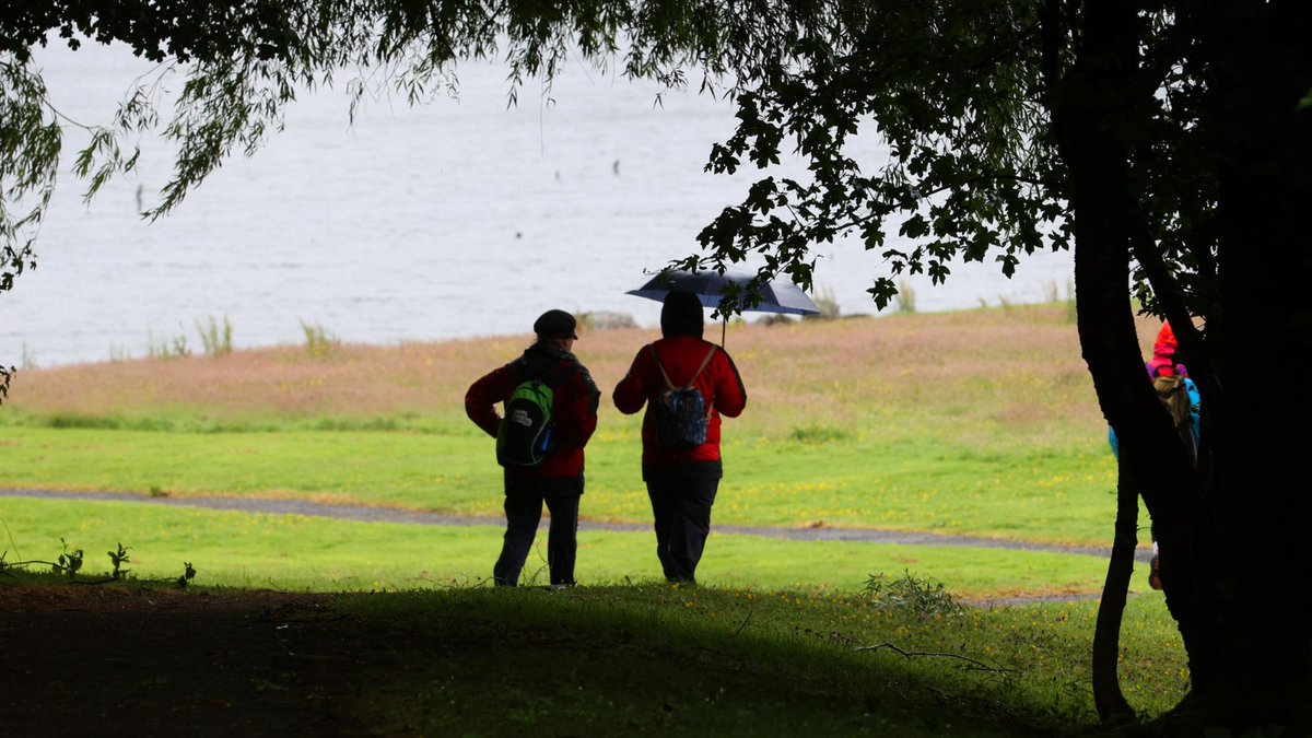 Do you enjoy #walking outdoors? Want to help connect communities and boost wellbeing?

<a href="/ramblersscot/">Ramblers Scotland</a> are looking for volunteers to help record &amp; audit hidden paths in your local area. Since 2021, over 42,000 miles of paths have been added!

Get involved: ramblers.org.uk/mappingscotlan…