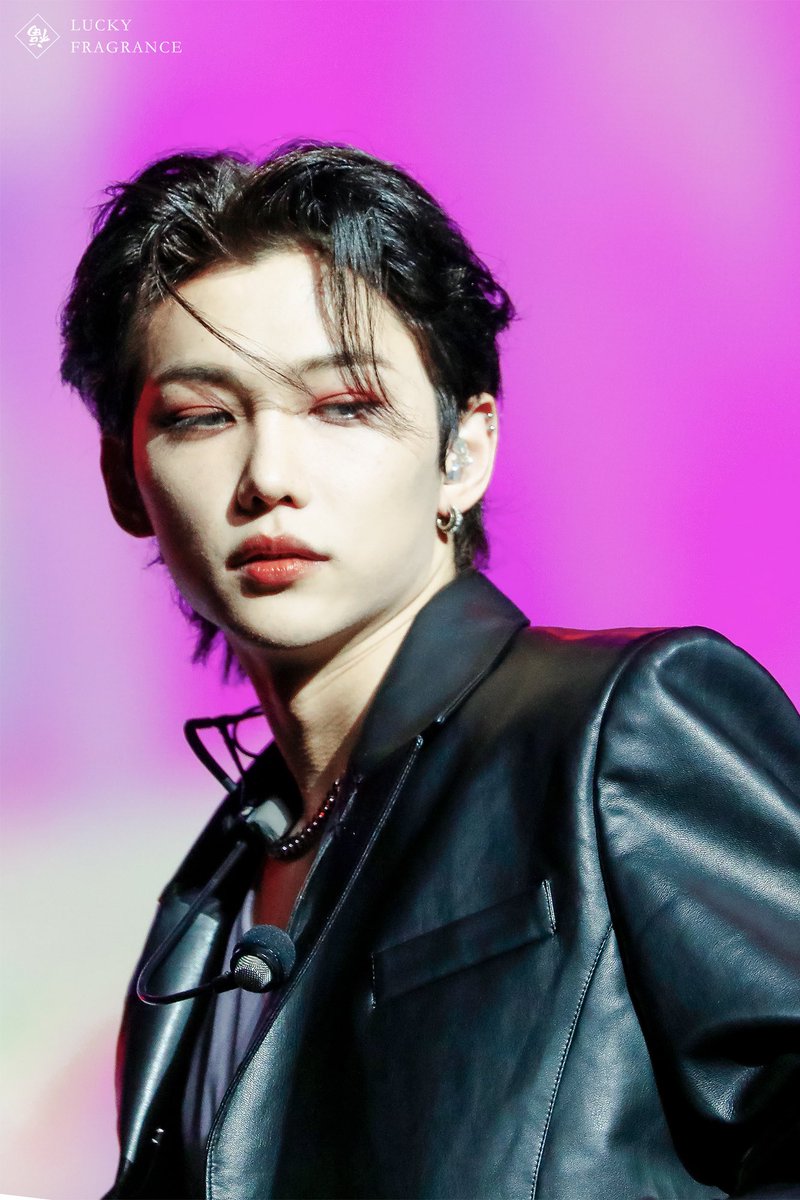 felixsources's tweet photo. speechless over his beauty https://t.co/4ns5AWMo2W