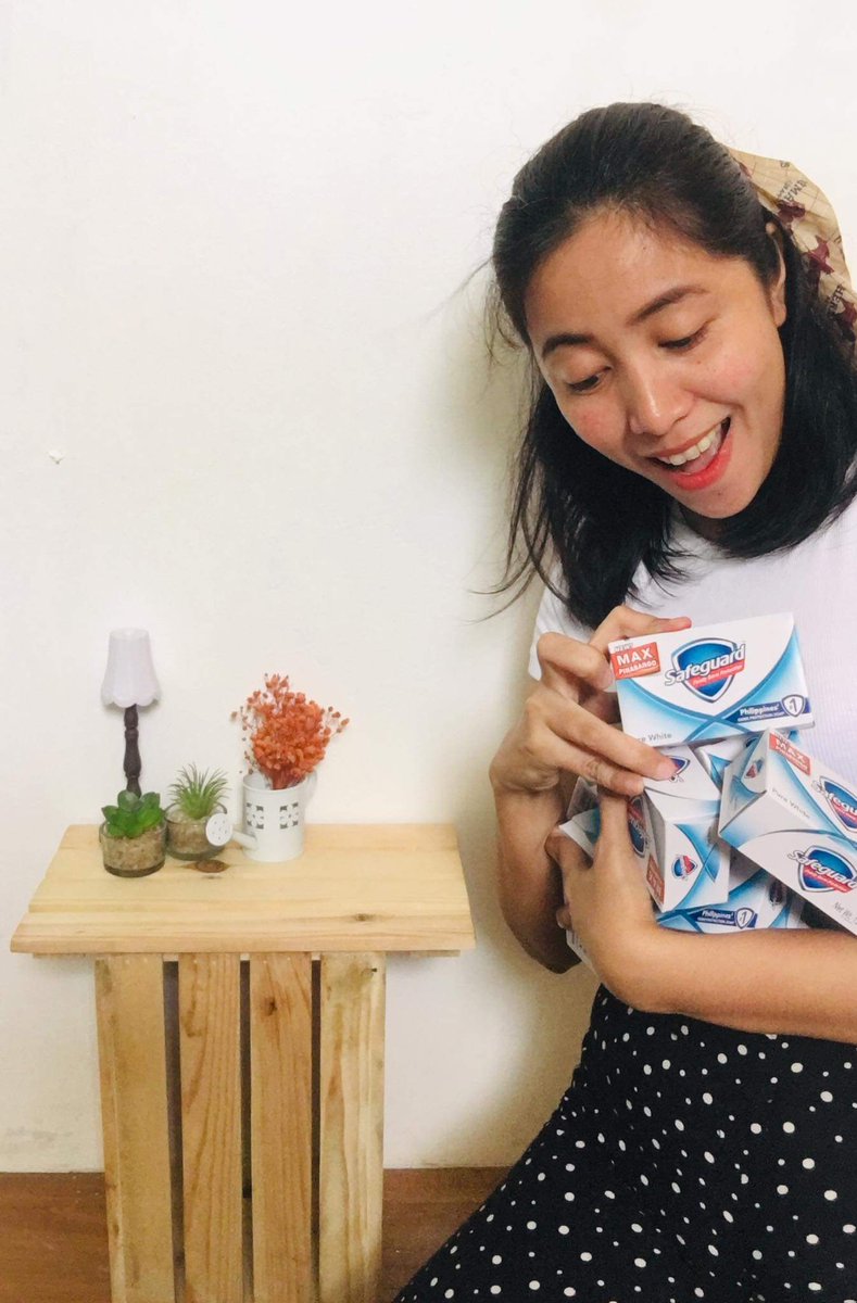 Vil1Donna's tweet photo. May bago akong nadiscover mga Ma ang New Safeguard MAX pinabango. Syempre di ako pahuhuli para achieve ng buong pamilya and 99.9% germ protection and All Day Long freshness! Goodbye Bacteriasm!
#5pmBacteriasimCheck #SafeguardMaxPinabango #SafeguardPH
#MemshiesxSafeguard #Ad https://t.co/cDVig2RxqC